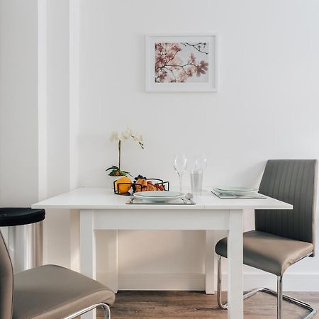 Central 2 Double Bedroom Flat With Parking Bournemouth Ngoại thất bức ảnh